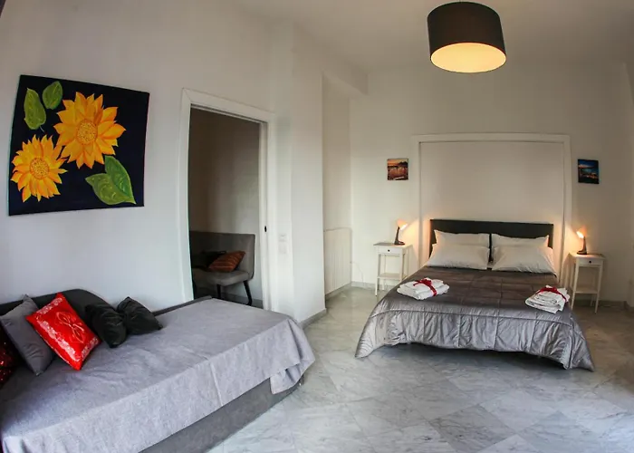 Porto&beverello Pensionat Neapel